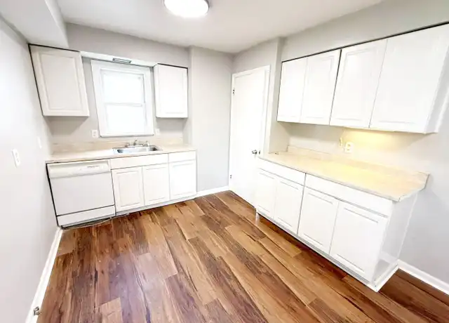 Property at 2817 Tuxedo Ave, Cleveland, OH, 44134, 3 beds, 1 bath, [object Object]