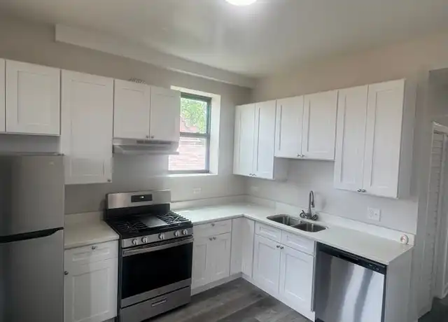 Property at 1328 W 18th Pl Unit 2F, Chicago, IL, 60608, 2 beds, 1 bath, [object Object]