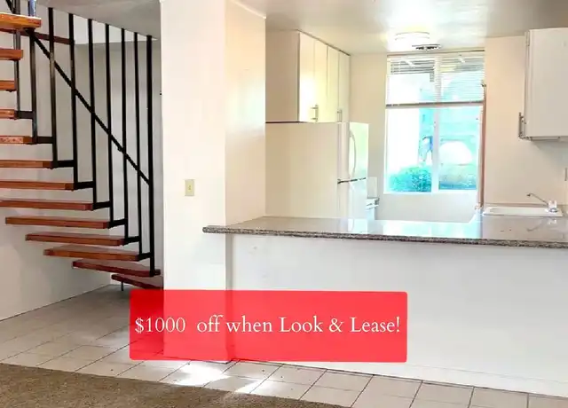 Property at GIORC01 - 3630 SE Cesar E Chavez Blvd, Portland, OR, 97202, 2 beds, 1 bath, [object Object]