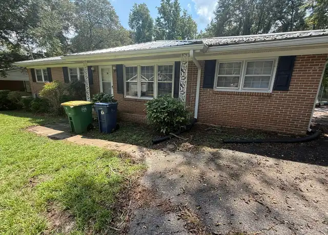 Property at 102 Whitehead Ter E, Athens, GA, 30606, 3 beds, 1.5 baths, [object Object]