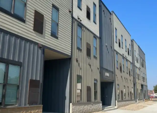 Property at 103 W Lyon St Unit 302, Marshall, MN, 56258, 1 bed, 1 bath, [object Object]