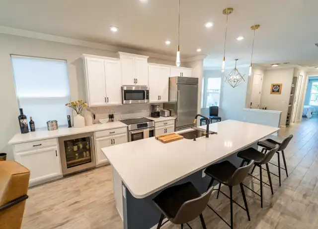 Property at 4558 Arboretum Cir Unit 04, Naples, FL, 34112, 2 beds, 2 baths, [object Object]