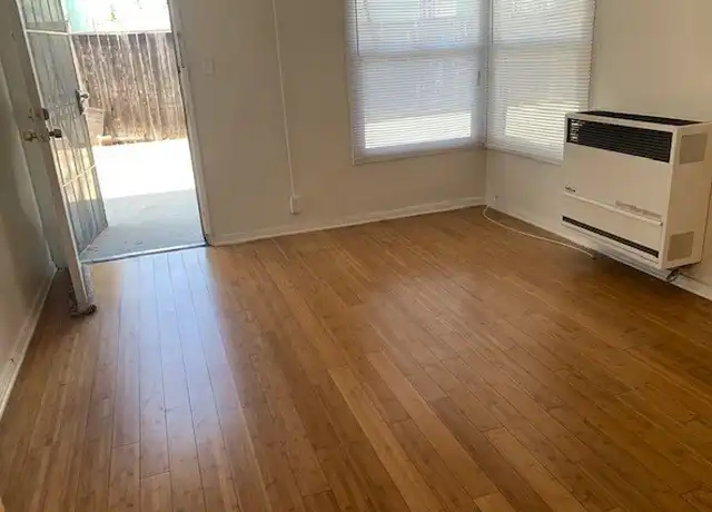 Property at 3968 Arlington Ave Unit 1/4, Los Angeles, CA, 90008, 1 bed, 1 bath, [object Object]