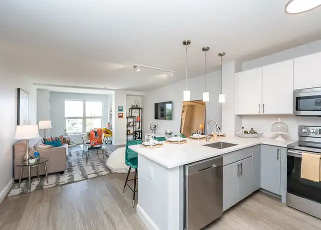 Property at Munroe Place - 1205 Hancock St, Quincy, MA, 02169, 1 bed, 1 bath, [object Object]