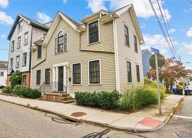 Photo of 485 Spring St, Newport, RI 02840
