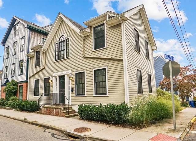 Photo of 485 Spring St, Newport, RI 02840
