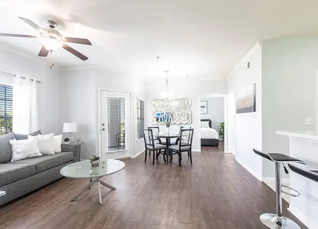 Photo of 1210 Westbury Pointe Dr, Brandon, FL 33511
