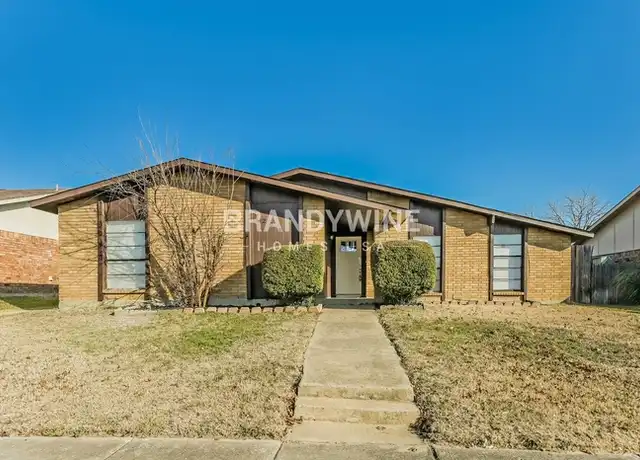 Property at 7209 Cloverglen Dr, Dallas, TX, 75249, 3 beds, 2 baths, [object Object]