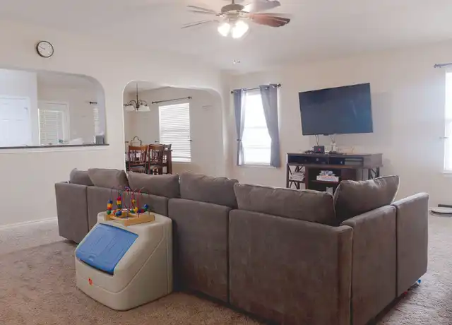 Property at 606 Lakemont Dr, Hutto, TX, 78634, 3 beds, 2 baths, [object Object]