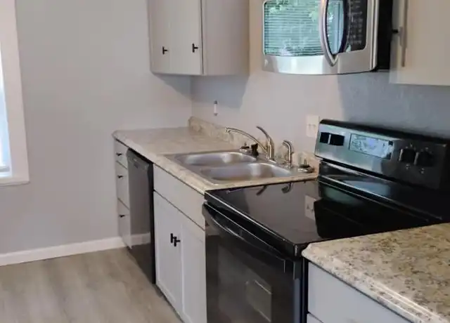 Property at 1208 S Silverdale Ct, Wichita, KS, 67218, 2 beds, 1 bath, [object Object]