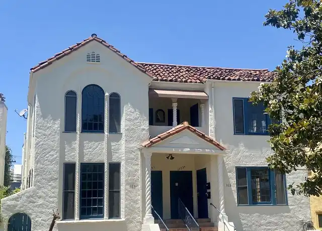 Property at 1123 S Citrus Ave, Los Angeles, CA, 90019, 2 beds, 1 bath, [object Object]