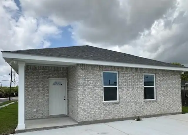 Property at 2403 Montesquieu St, Chalmette, LA, 70043, 3 beds, 2 baths, [object Object]