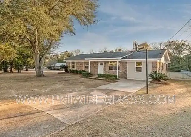 Property at 1200 Dean Church Rd, Ozark, AL, 36360, 3 beds, 1.5 baths, [object Object]
