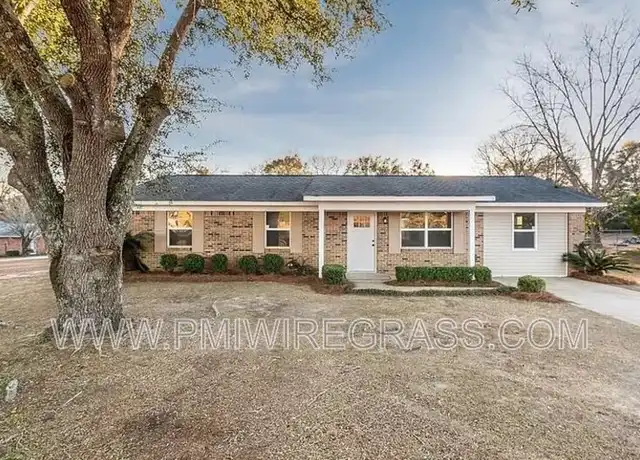 Property at 1200 Dean Church Rd, Ozark, AL, 36360, 3 beds, 1.5 baths, [object Object]
