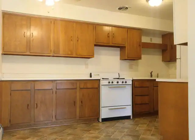 Property at 3413 S 26th St Unit 3439-19, Milwaukee, WI, 53215, 1 bed, 1 bath, [object Object]