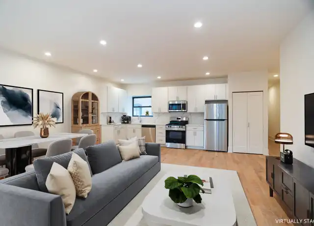 Property at 652 W Gordon Ter Unit 2W, Chicago, IL, 60613, 2 beds, 2 baths, [object Object]