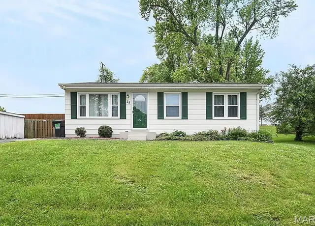 Property at 28 Pamela Dr, Saint Charles, MO, 63303, 3 beds, 2 baths, [object Object]