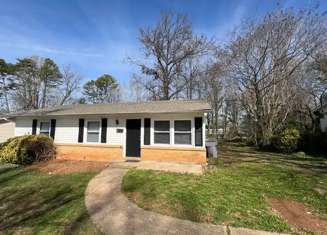 Property at 4322 Pebblebrook Dr, Charlotte, NC, 28208, 3 beds, 1 bath, [object Object]