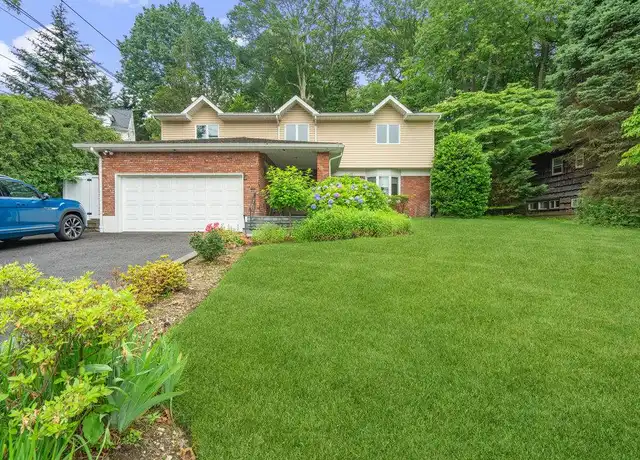 Property at 44 Sandy Hollow Rd, Port Washington, NY, 11050, 4 beds, 3.5 baths, [object Object]