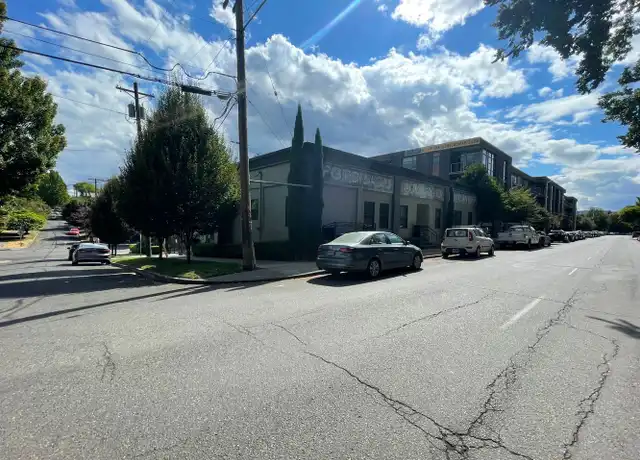 Property at 23rd Court by Star Metro - 2230 SE Morrison St, Portland, OR, 97214, 1 bed, 1 bath, [object Object]