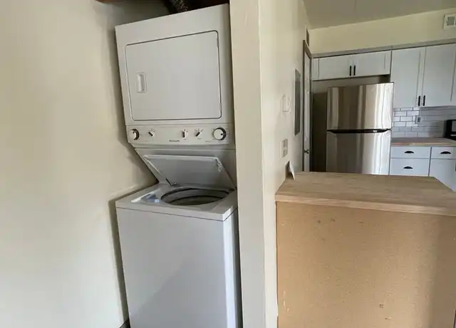 Property at 1522 Indianola Ave Unit C, Columbus, OH, 43201, 3 beds, 1.5 baths, [object Object]