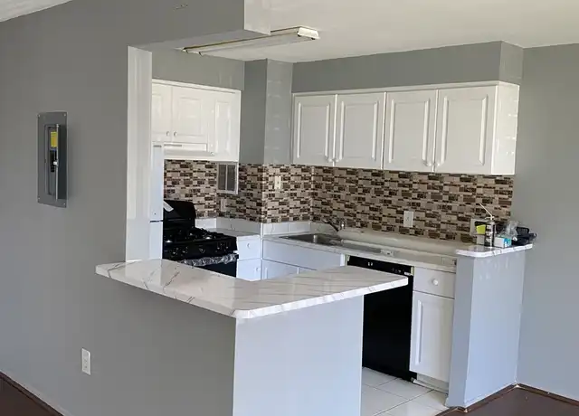Property at 16 S Van Dorn St #308, Alexandria, VA, 22304, 2 beds, 1 bath, [object Object]