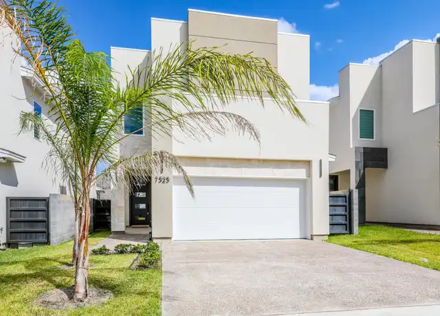 Property at 7525 Cresta Bella St, Laredo, TX, 78041, 3 beds, 2.5 baths, [object Object]