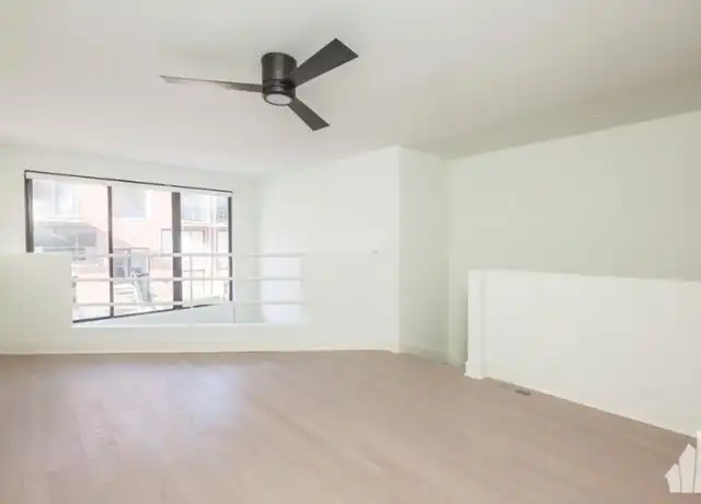 Property at 944 W Grace St, Chicago, IL, 60613, 1 bed, 1 bath, [object Object]