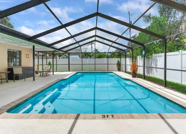 Property at 1374 Viewtop Dr, Clearwater, FL, 33764, 3 beds, 2 baths, [object Object]