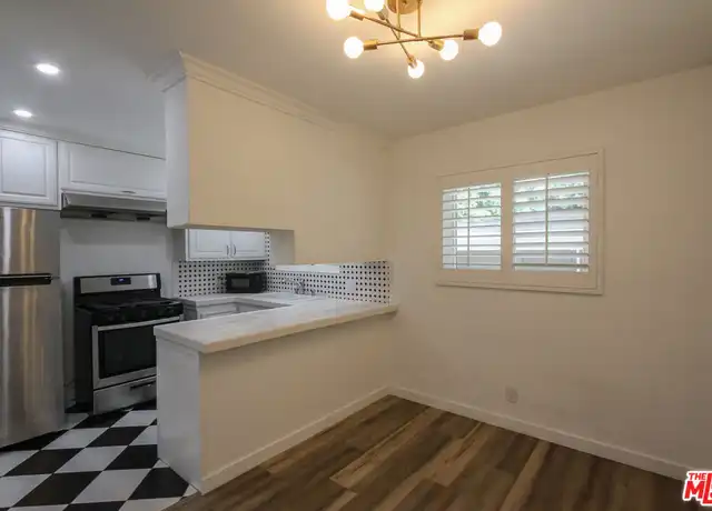 Property at 12942 Moorpark St Unit 3, Studio City, CA, 91604, 2 beds, 1 bath, [object Object]