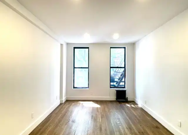 Property at 156 E 85th St Unit 2B, New York, NY, 10028, 0 beds, 1 bath, [object Object]