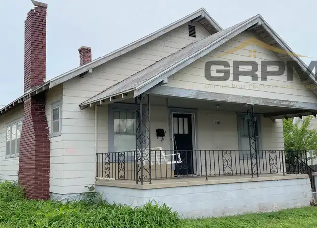 Property at 1312 N Washington St, Hutchinson, KS, 67501, 3 beds, 1 bath, [object Object]