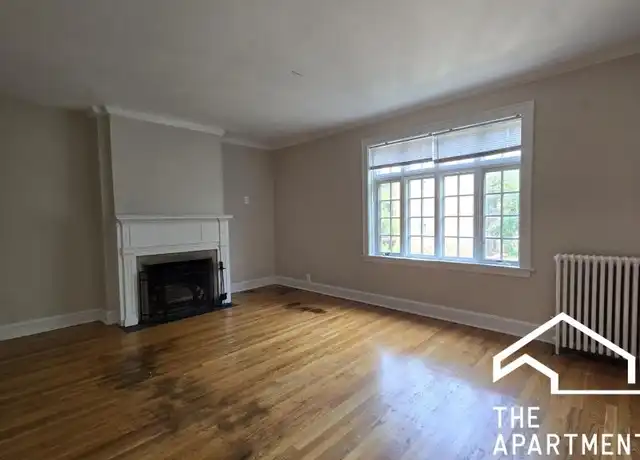 Property at 1107 Lake St, Evanston, IL, 60201, 3 beds, 1 bath, [object Object]