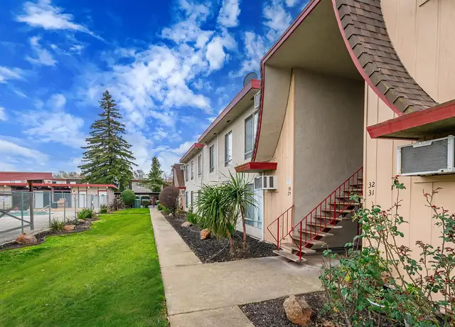 Photo of 3060 Laurelhurst Dr, Rancho Cordova, CA 95670