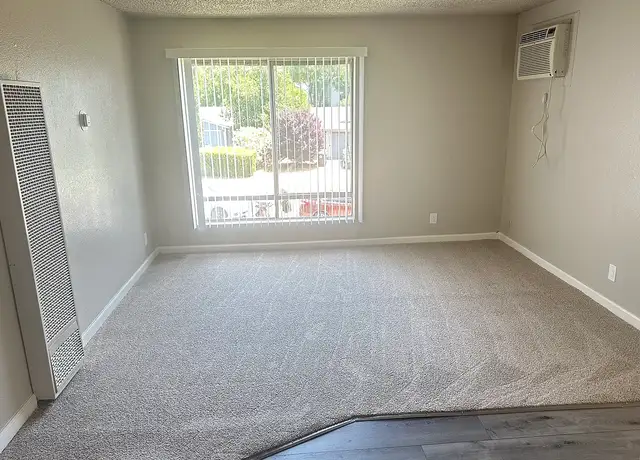 Photo of 3060 Laurelhurst Dr, Rancho Cordova, CA 95670