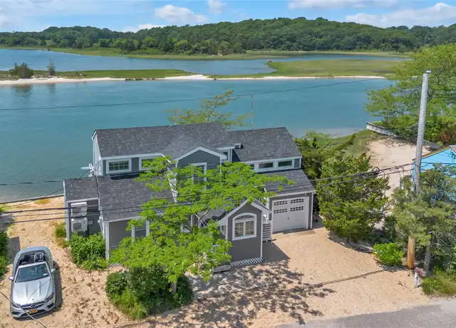 Property at 286 Towd Point Rd, Southampton, NY, 11968, 4 beds, 3 baths, [object Object]