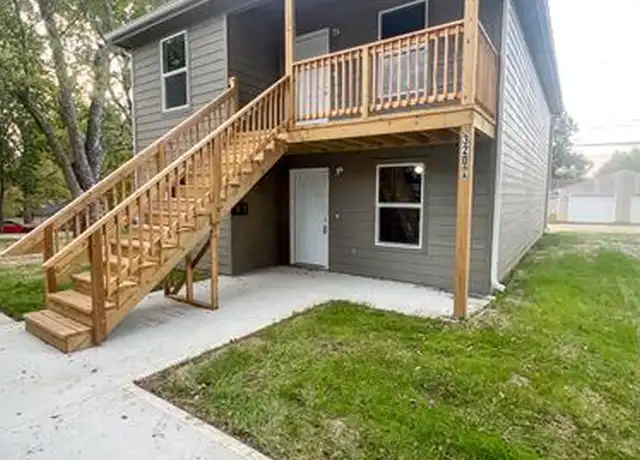 Property at 124 N Main St Unit B, Warrensburg, MO, 64093, 3 beds, 2 baths, [object Object]