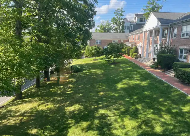 Property at 208 Park St #22, New Canaan, CT, 06840, 1 bed, 1 bath, [object Object]