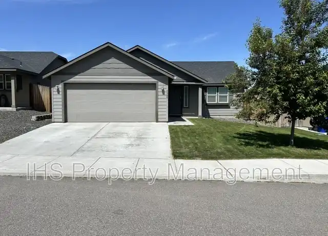 Property at 9340 W 9th Pl, Kennewick, WA, 99336, 3 beds, 2 baths, [object Object]