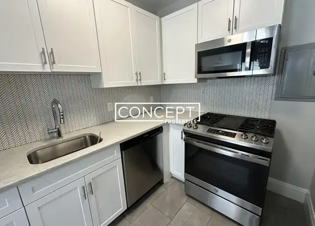 Property at 233 Lafayette St, Salem, MA, 01970, 2 beds, 1 bath, [object Object]