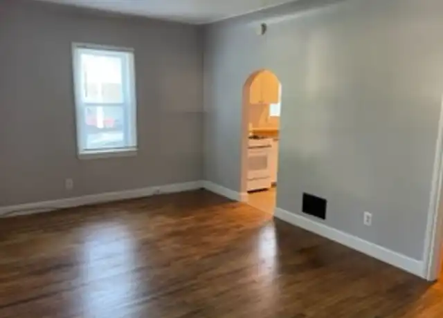 Property at 28 Gold Ave SW Unit 28 Gold 01, Grand Rapids, MI, 49504, 1 bed, 1 bath, [object Object]
