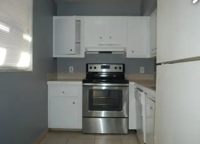 Property at 3556 NW 114th Ter, Coral Springs, FL, 33065, 2 beds, 2 baths, [object Object]
