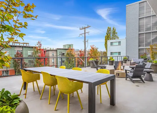 Photo of 2840 Eastlake Ave E, Seattle, WA 98102
