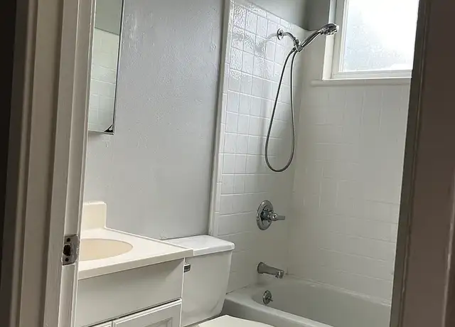 Photo of 939 Hough Ave, Lafayette, CA 94549