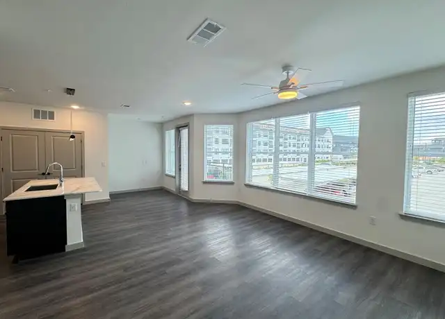 Property at 91 Jensen Dr Unit A3, Houston, TX, 77020, 1 bed, 1 bath, [object Object]