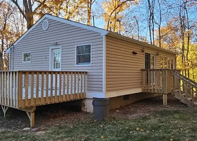 Property at 47 Blakely Ln, Newfoundland, NJ, 07435, 2 beds, 1 bath, [object Object]