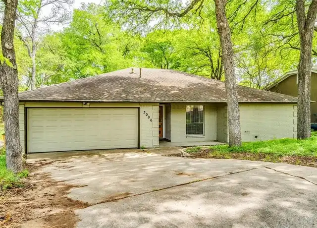 Property at 3006 Lakeside Dr, Austin, TX, 78723, 3 beds, 2 baths, [object Object]
