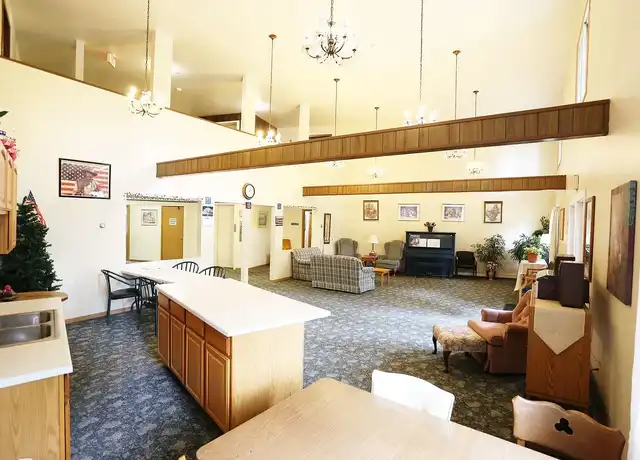 Property at Markham - 615 1st Ave S, Grand Forks, ND, 58201, 1 bed, 1 bath, [object Object]