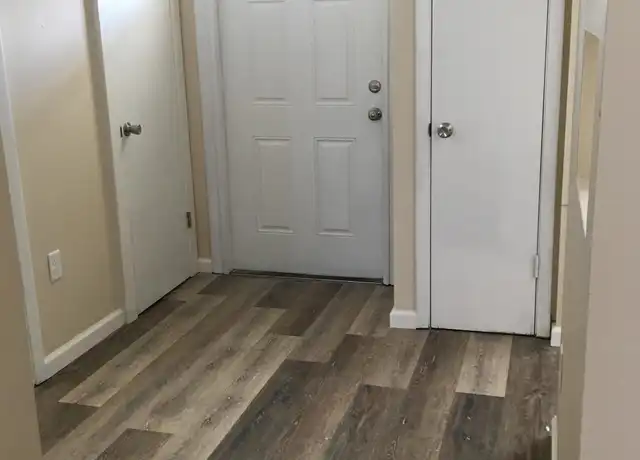 Property at 2324 Grand Ave, Fort Myers, FL, 33901, 1 bed, 1 bath, [object Object]