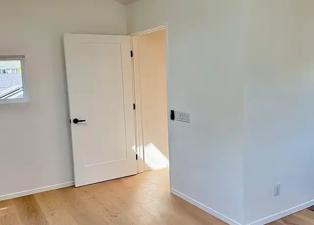 Property at 2509 Bath St, Santa Barbara, CA, 93105, 1 bed, 1 bath, [object Object]